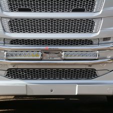 Front bars for trucks