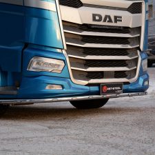 Front spoiler bars for trucks