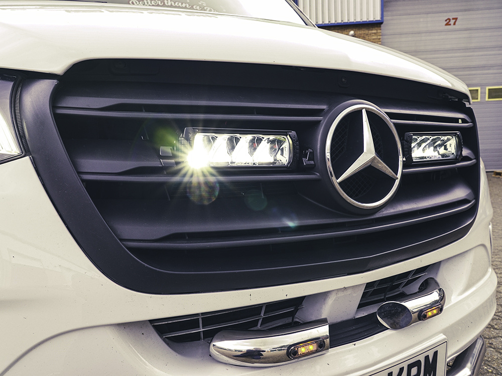 Mercedes-Benz Sprinter Grille Kit