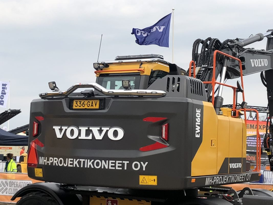 Counterweight Bar Volvo EWR160E 2016-