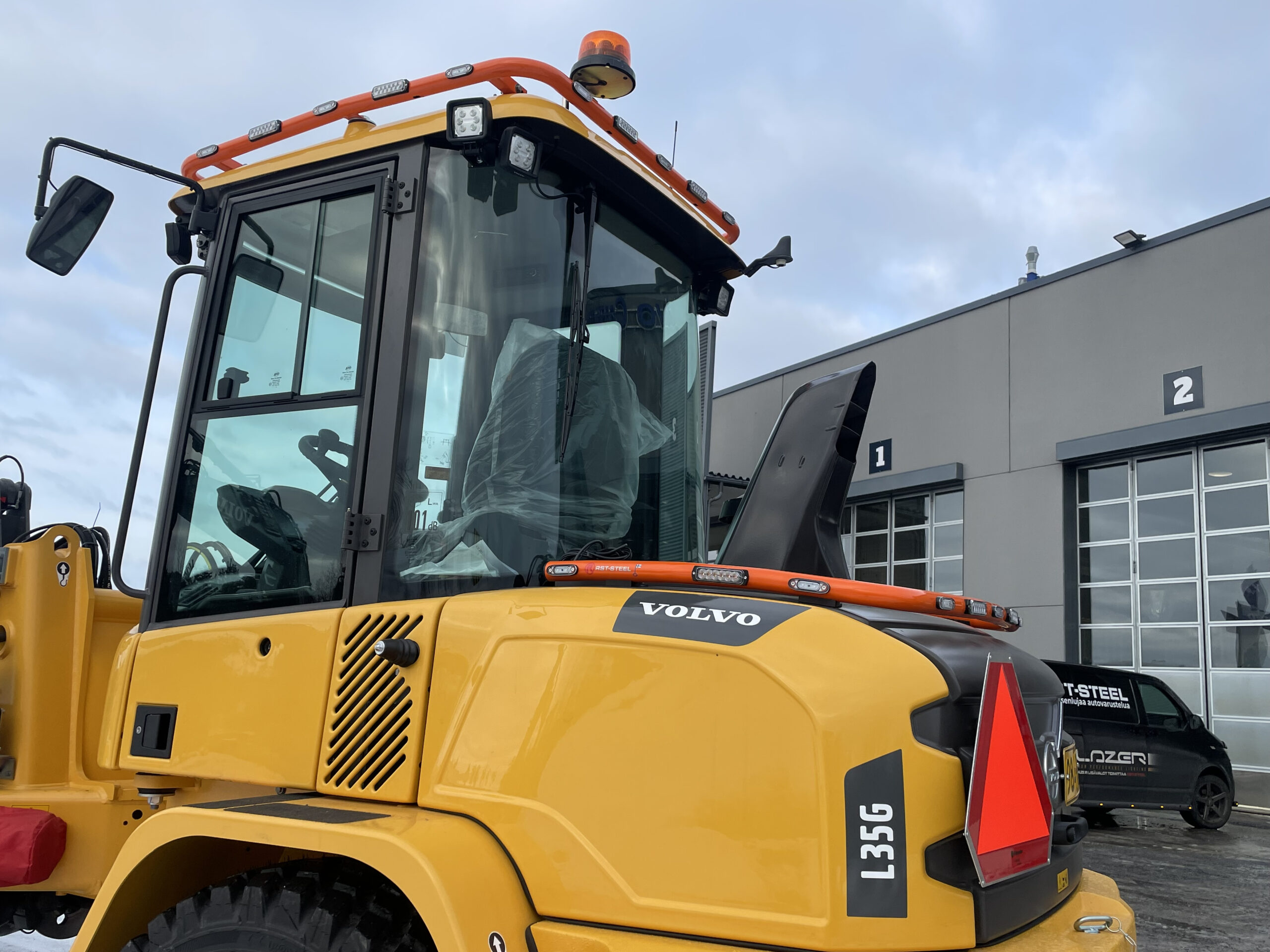 Hoodbar Volvo L30-35G