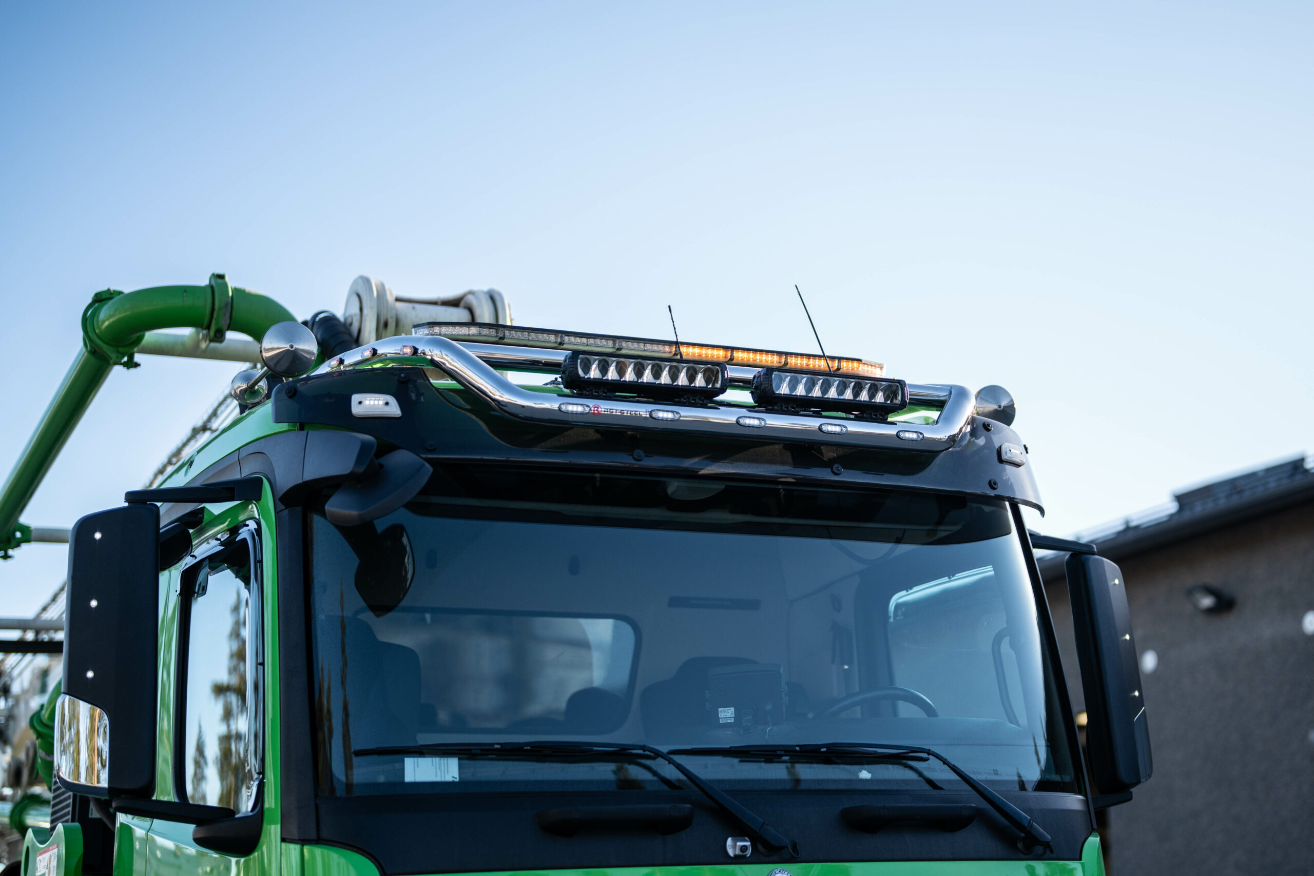 Roof Bar Mercedes-Benz Arocs (lowroof)