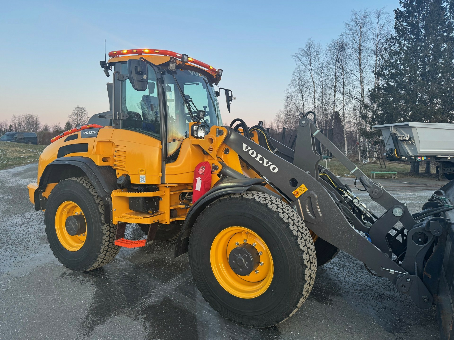 Roof Bar Volvo L45-50G/H Wheel Loeaders 2012-