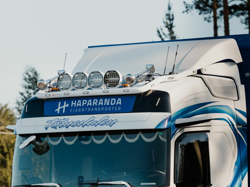 Roof Bar Basic Medium V17 Volvo FH4- Globe