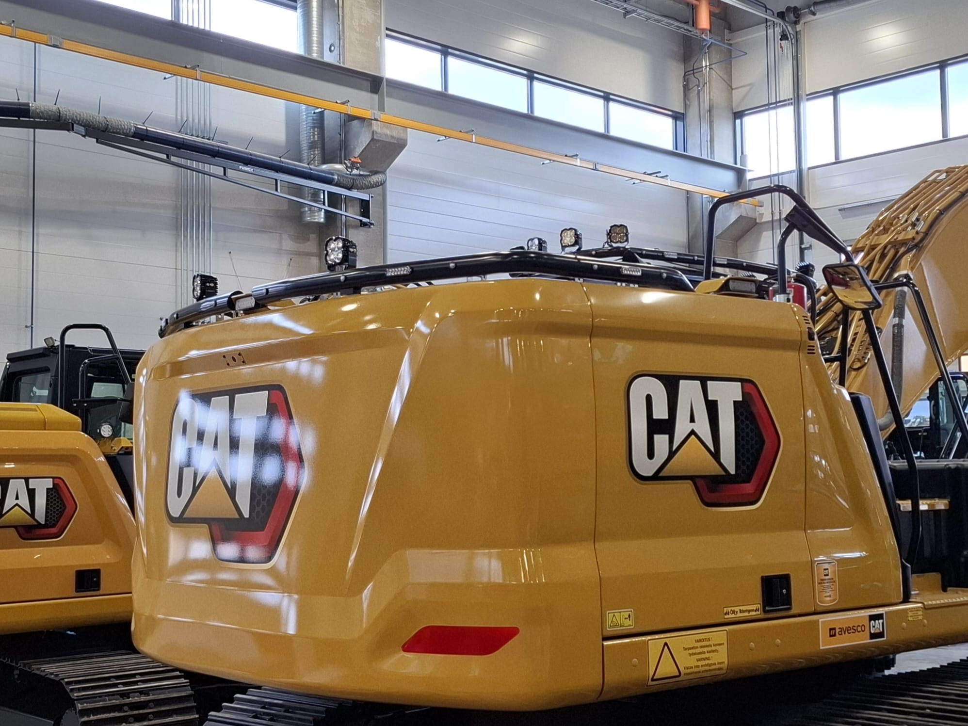 Counterweight Bar Caterpillar NextGen 330 (Premium light kit)